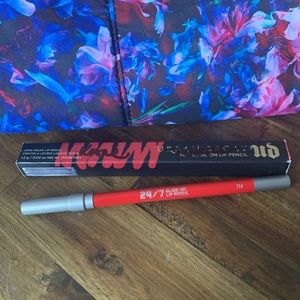 Urban Decay 714 Lip Liner